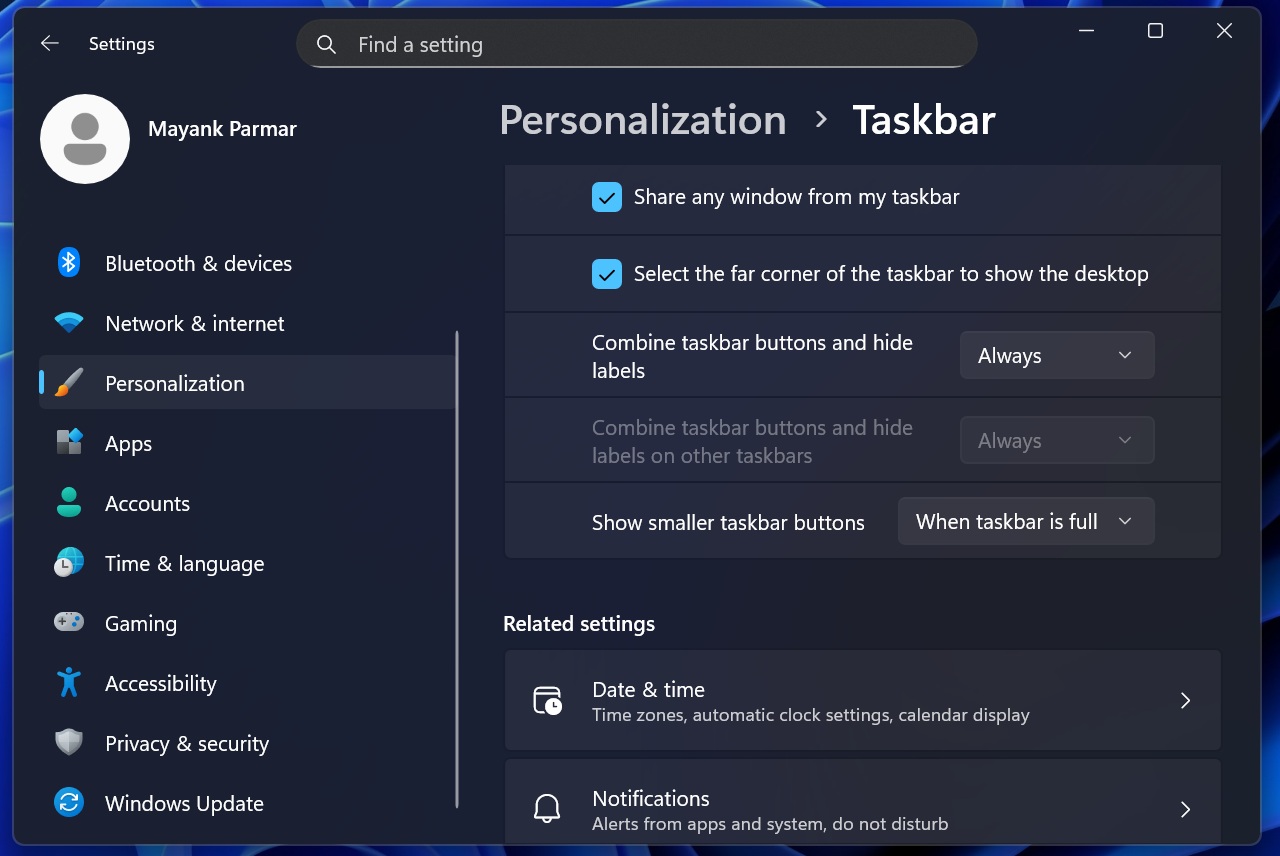 Taskbar settings in Windows 11