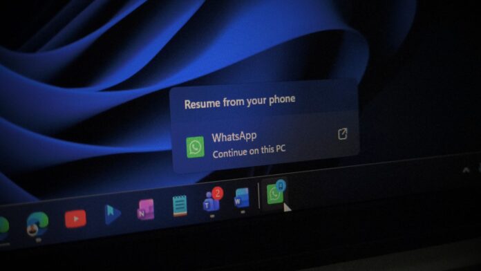 WhatsApp's Continue on this PC feature is now live for all Windows 11 users