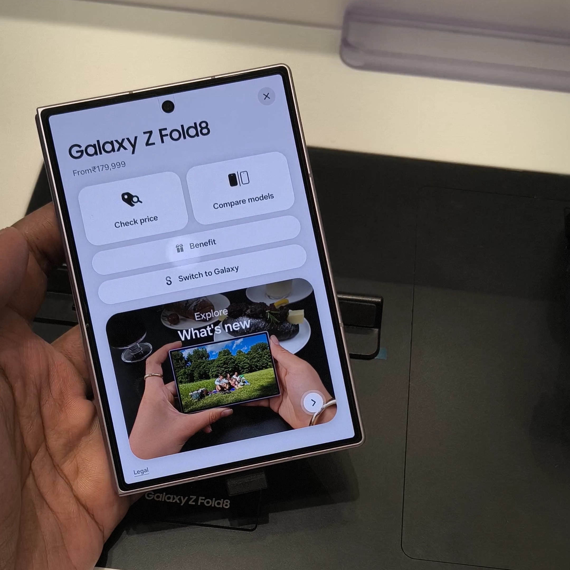 Galaxy Z Fold 8