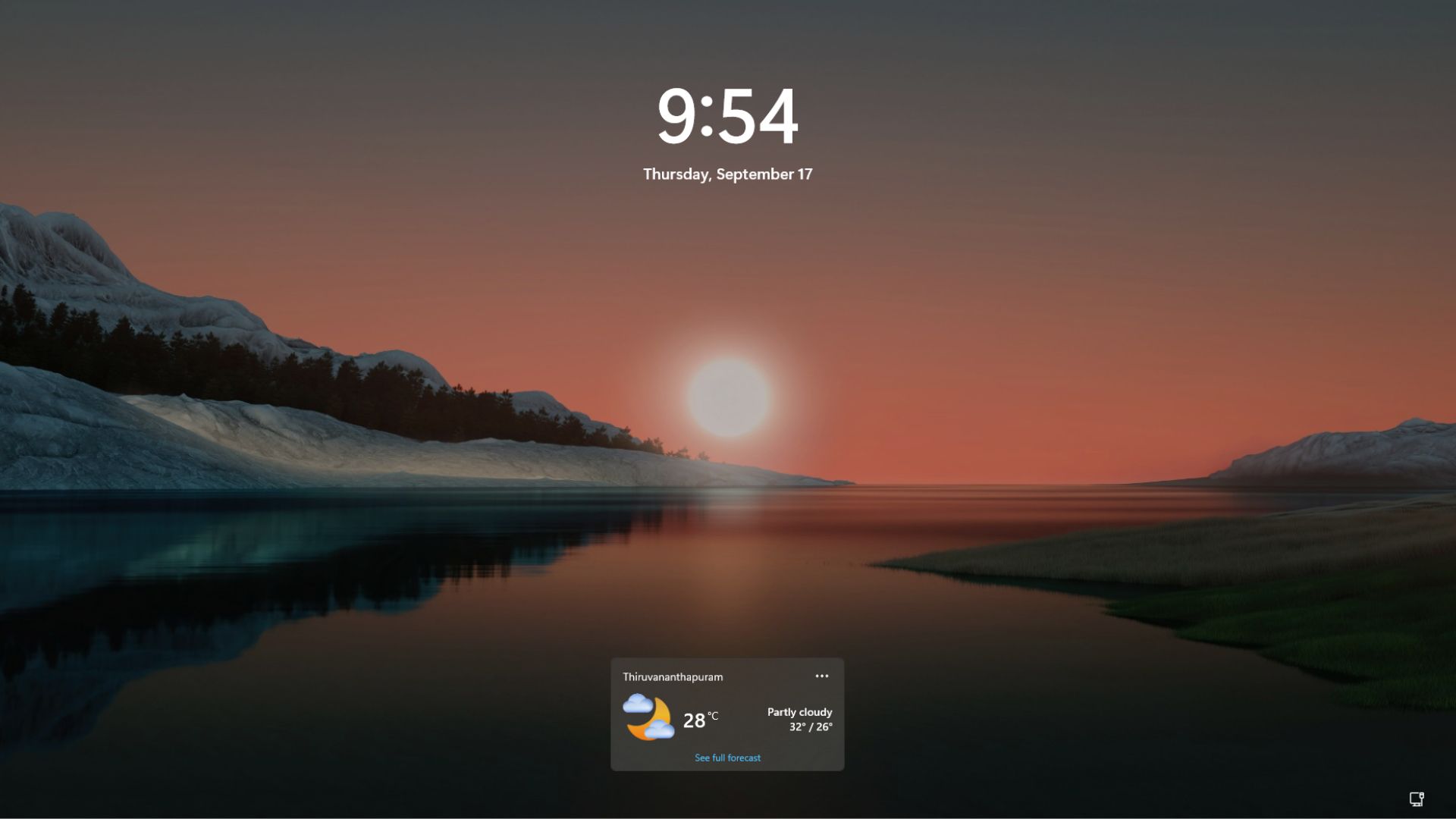 Windows 11 锁屏默认仅显示“天气”小组件
