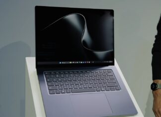 快至 6.2 倍：微软称 Surface Laptop Ultra 性能胜过苹果、叫板 M5 Pro MacBook，但宣传只谈 AI