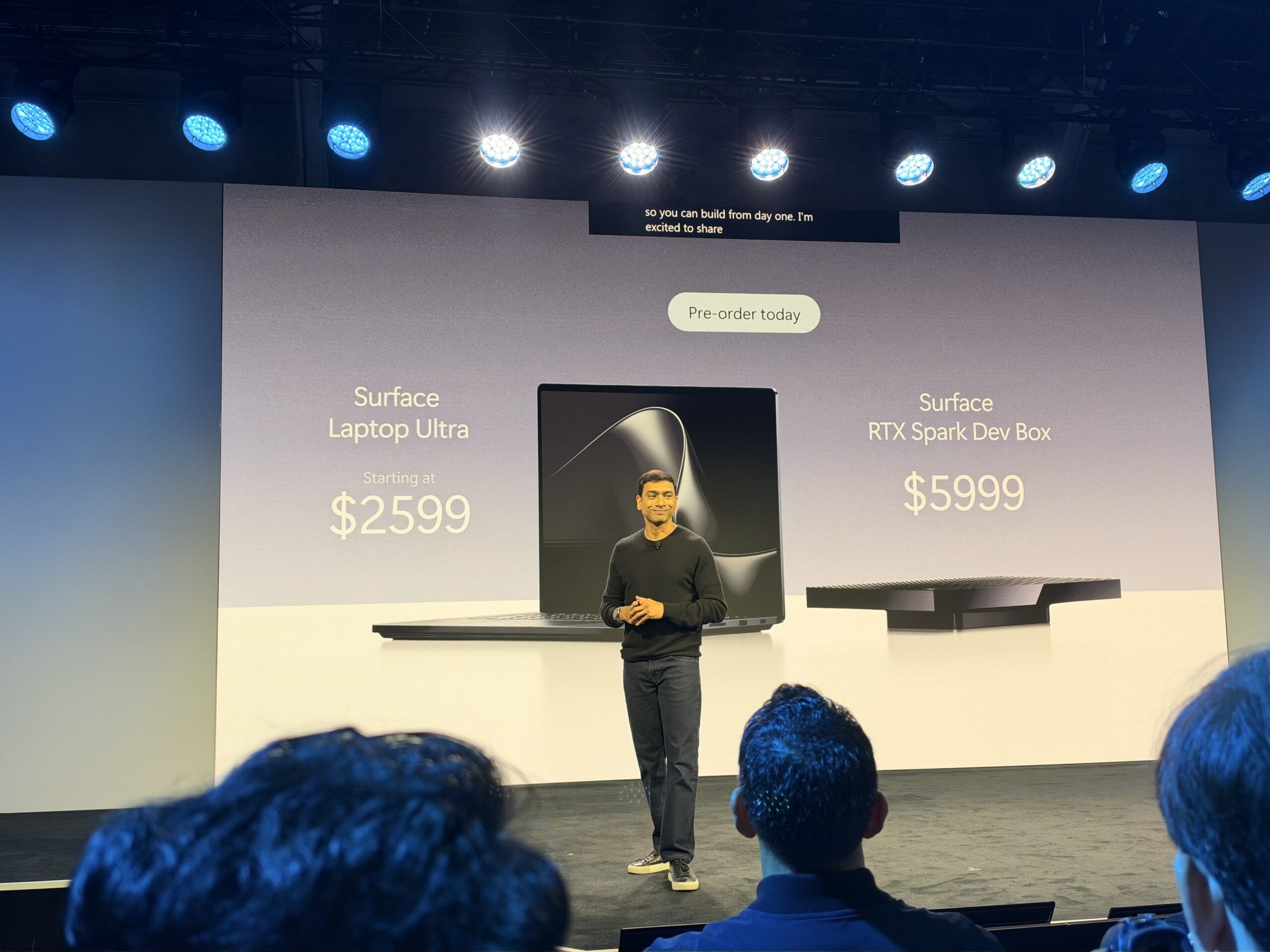Surface Laptop Ultra 与 Surface RTX Spark Dev Box 的价格